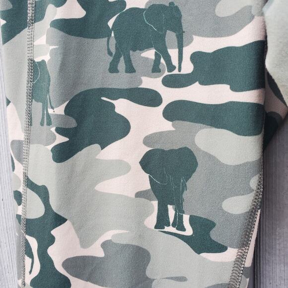 Ivory Ella Esma Camo Legging Elephant Print - Green Women's Size Small - Picture 11 of 16